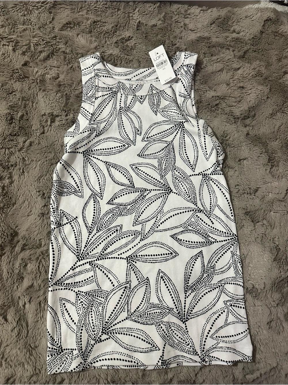 LOFT Black & White Sleeveless Leaf-Print Sheath Dress